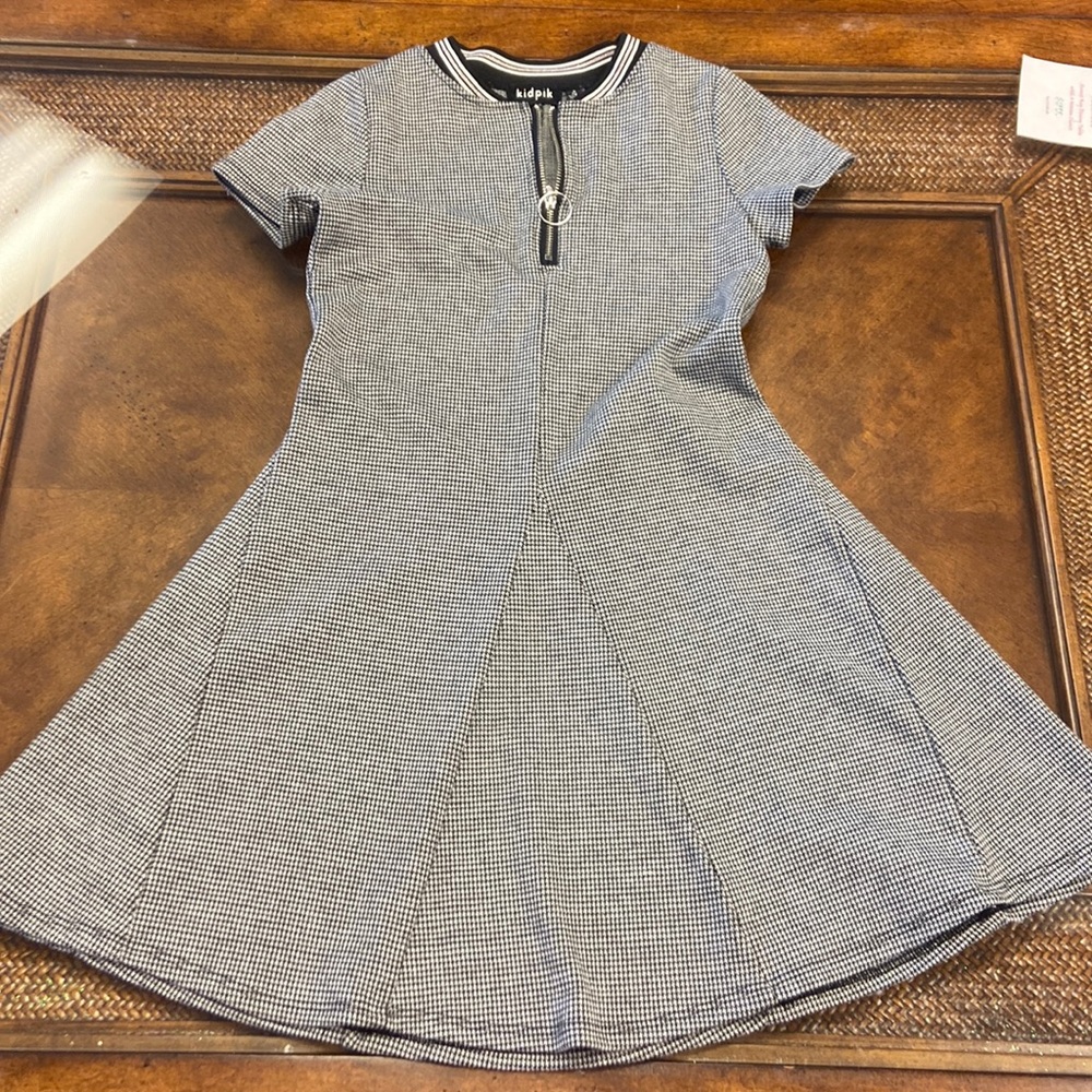 Gray houndstooth pattern dress